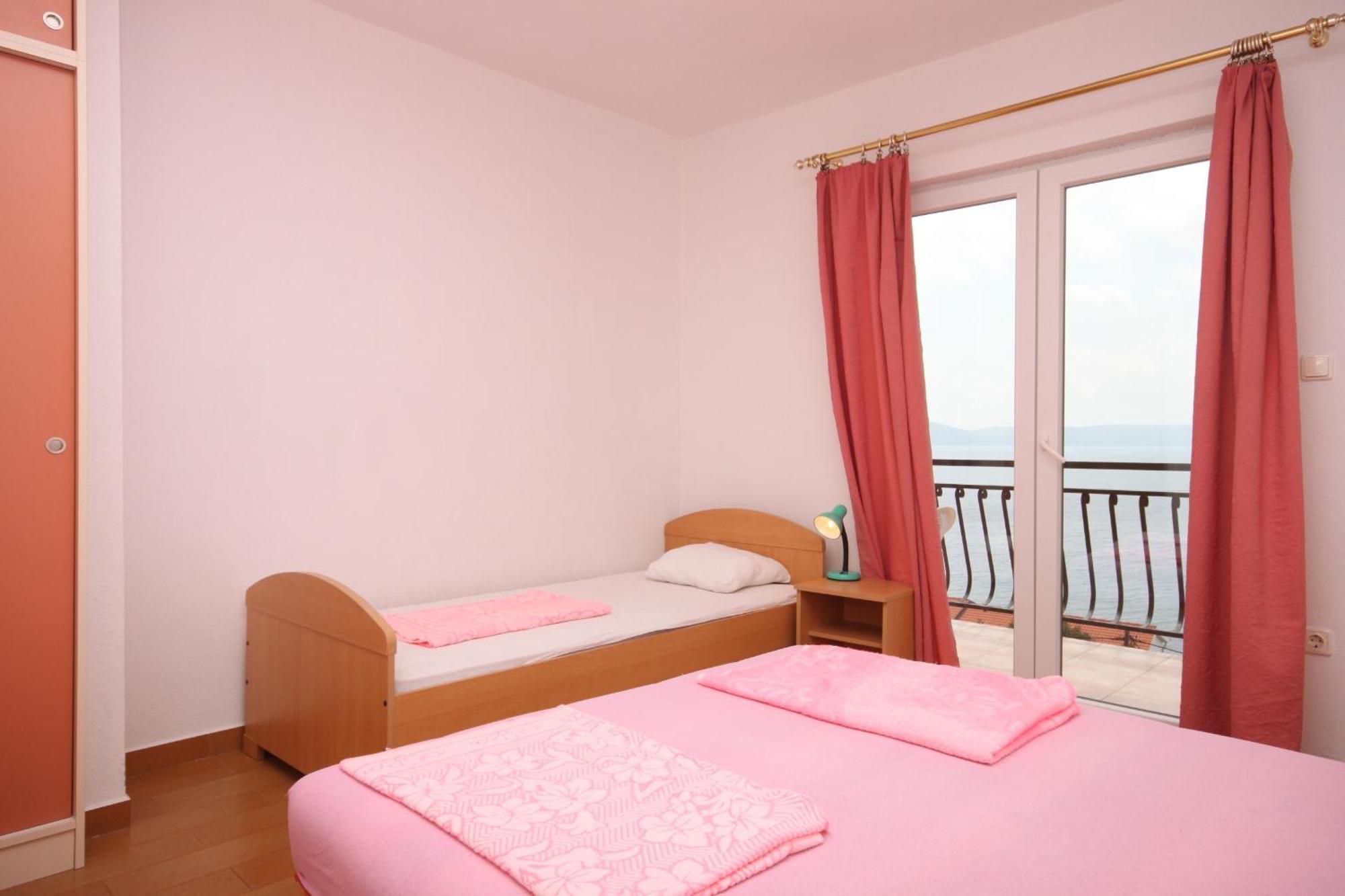 Apartments With A Parking Space Zivogosce - Porat, Makarska - 6700 Igrane Kamer foto